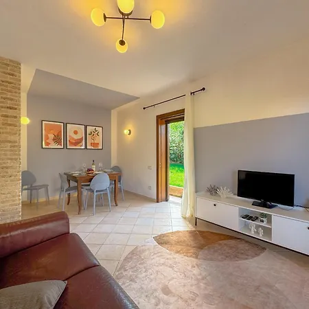 Vila Erica - Near La Pelosa By Host Hero *